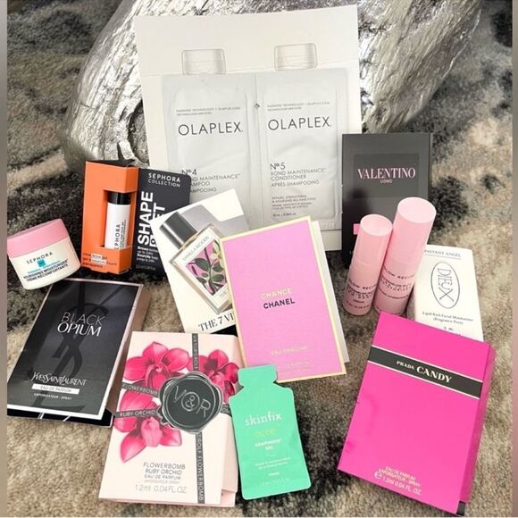 LUNAR BAG SAMPLES -13 PIECES. SKIN CARE ,MAKE UP HAIR CARE AND FRAGRANCE - Picture 2 of 9